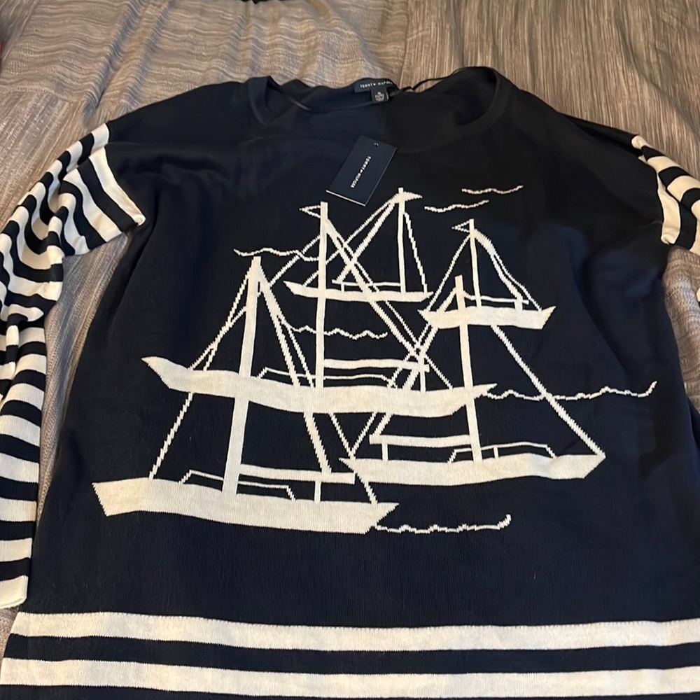 Cream and Navy with Sailing Ships on the front